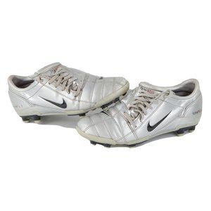 Vintage Nike Total 90 III FG Soccer Cleats